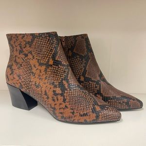 Kensie Leather Heeled Booties Size 10